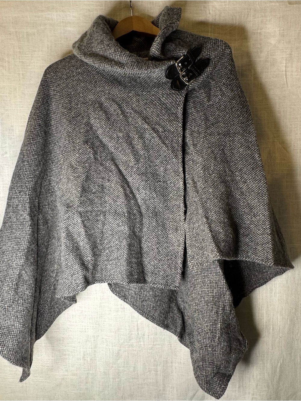 Lauren Ralph Lauren Gray Knit Buckled Poncho